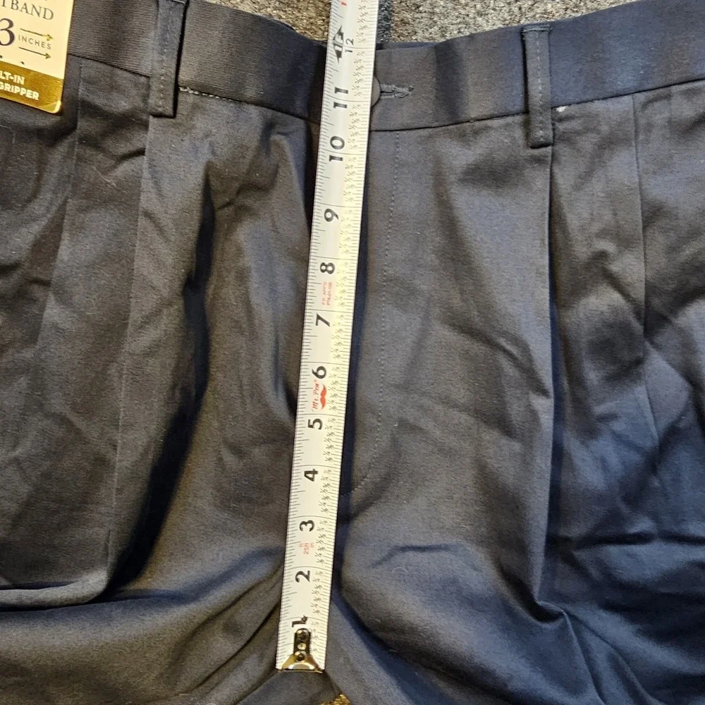 Haggar Iron Free Premium Khaki Pants Mens 34x34 Dark Navy Pleated Classic Fit St